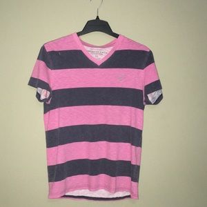 Mens AEO Short Sleeved V Neck T-Shirt